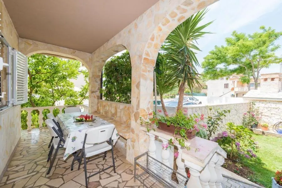 Appartamento Charming Apt Miriam Surrounded By Beautiful Greenery - By Ta Leut Agency Privlaka  Croazia